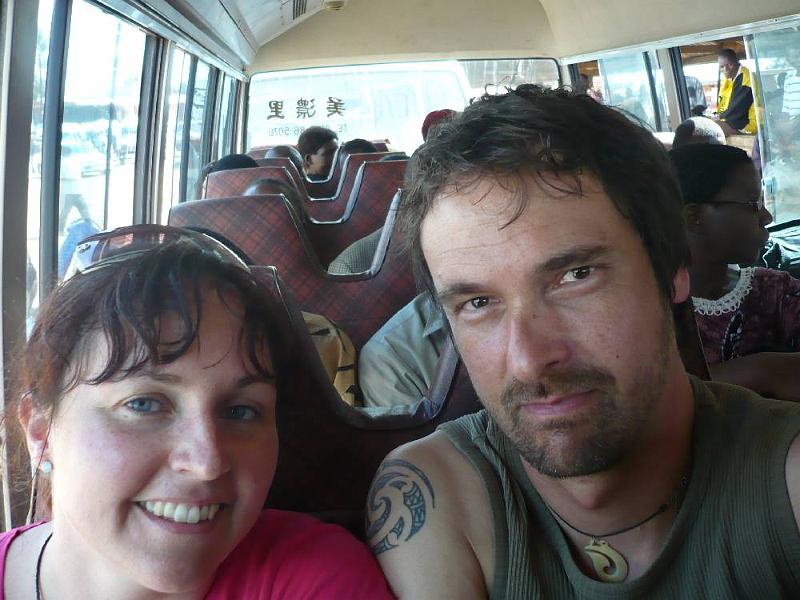 imageB007.jpg - in einem größeren Minibus