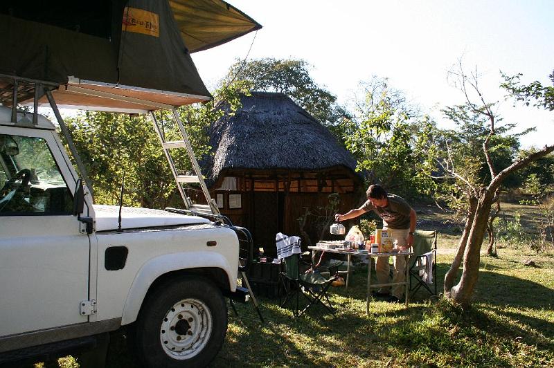 sambiaB009.jpg - idyllische Campsite am Rand des Kafue NP