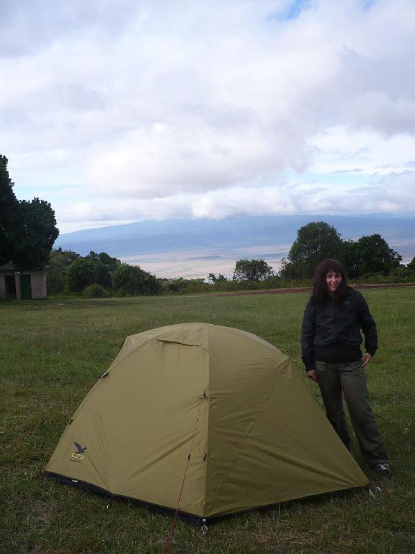 tansD001C.jpg - Zelten am Kraterrand - in Eiseskälte