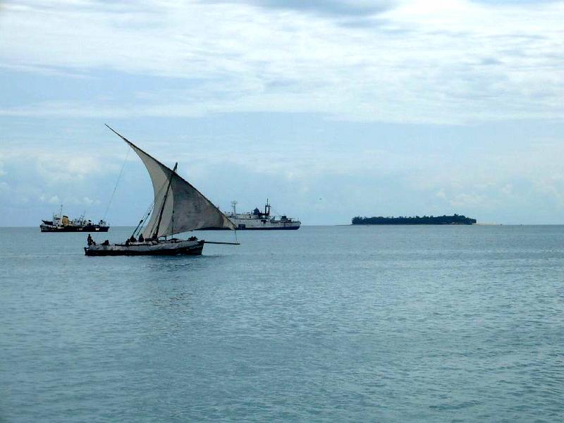 tansE019.jpg - Dhau - die traditionellen Segelschiffe auf Sansibar